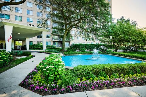 Tiny photo for 7033 N Kedzie Avenue #1706, Chicago, IL 60645 (MLS # 12401716)