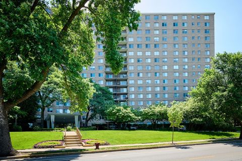 Tiny photo for 7033 N Kedzie Avenue #1706, Chicago, IL 60645 (MLS # 12401716)