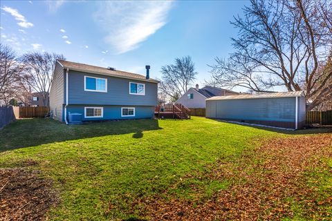 Tiny photo for 2725 Springdale Circle, Naperville, IL 60564 (MLS # 12592816)