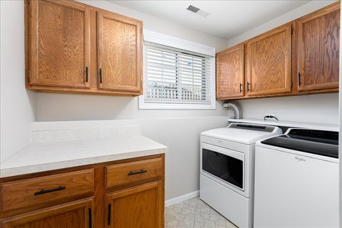 Tiny photo for 2725 Springdale Circle, Naperville, IL 60564 (MLS # 12592816)