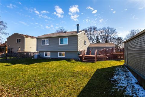Tiny photo for 2725 Springdale Circle, Naperville, IL 60564 (MLS # 12592816)