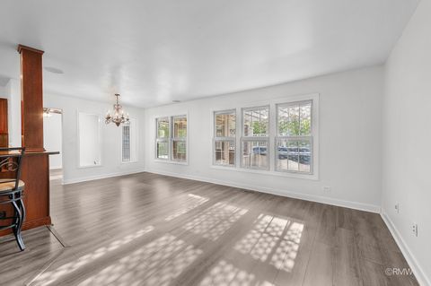 Tiny photo for 23 Hesterman Drive, Glendale Heights, IL 60139 (MLS # 12522178)