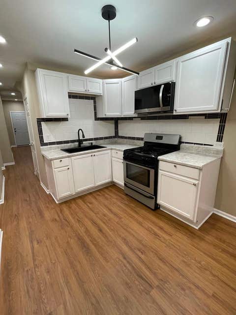 Tiny photo for 906 W 71st Street, Chicago, IL 60621 (MLS # 12667554)