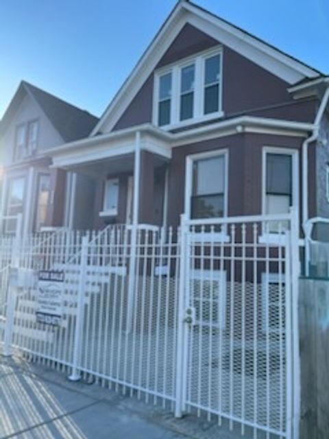 Photo of 906 W 71st Street, Chicago, IL 60621 (MLS # 12667554)