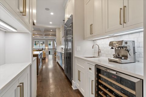 Tiny photo for 1924 W Farragut Avenue, Chicago, IL 60640 (MLS # 12635358)