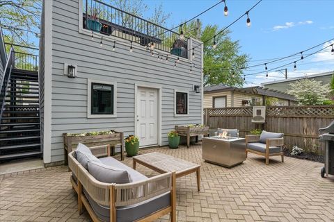 Tiny photo for 1924 W Farragut Avenue, Chicago, IL 60640 (MLS # 12635358)