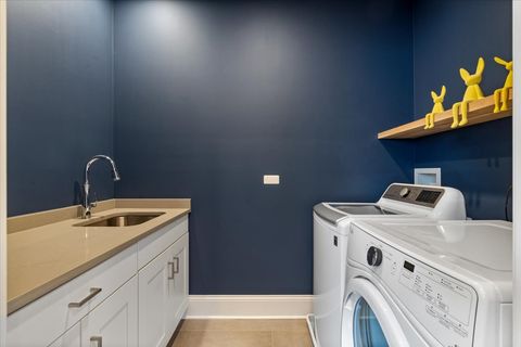 Tiny photo for 1924 W Farragut Avenue, Chicago, IL 60640 (MLS # 12635358)