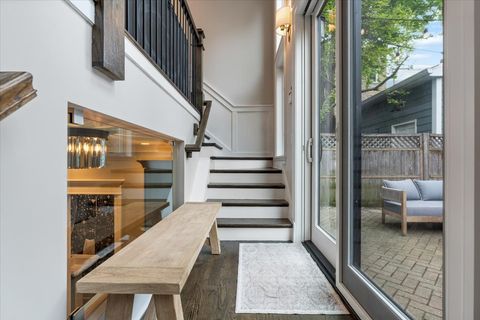 Tiny photo for 1924 W Farragut Avenue, Chicago, IL 60640 (MLS # 12635358)
