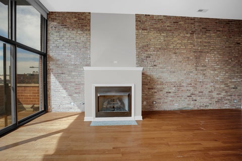 Tiny photo for 1552 W Fullerton Avenue #3, Chicago, IL 60614 (MLS # 12752564)