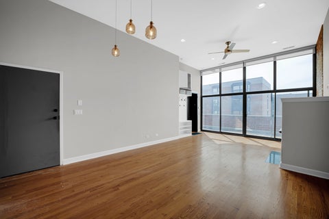 Tiny photo for 1552 W Fullerton Avenue #3, Chicago, IL 60614 (MLS # 12752564)