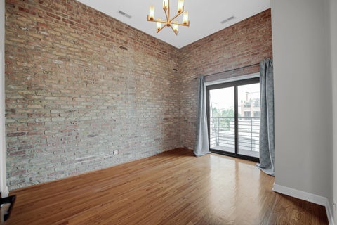 Tiny photo for 1552 W Fullerton Avenue #3, Chicago, IL 60614 (MLS # 12752564)