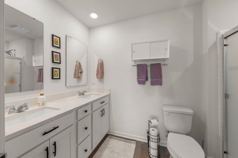 Tiny photo for 352 Bridgeview Court, St. Charles, IL 60174 (MLS # 12561281)