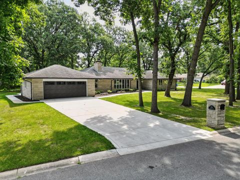 Property photo of 2711 Edgewood Drive, Dyer, IN 46311