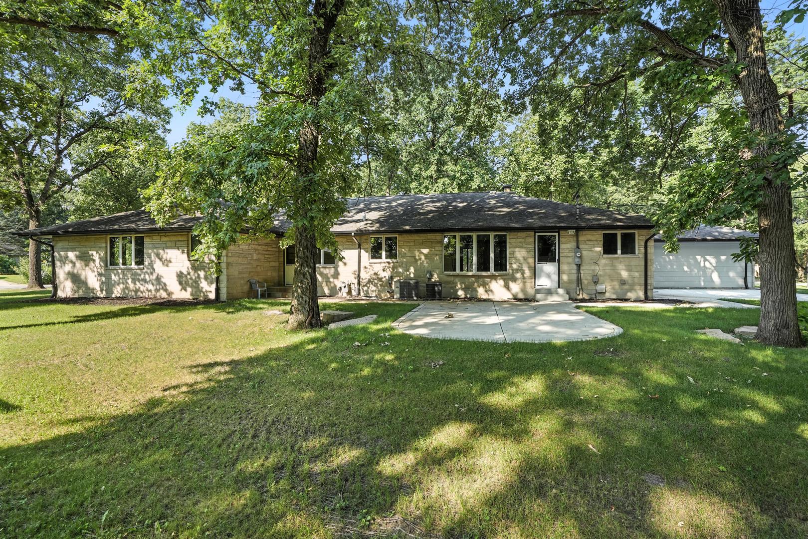 2711 Edgewood Drive