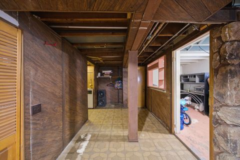 Tiny photo for 3227 Cuyler Avenue, Berwyn, IL 60402 (MLS # 12585038)