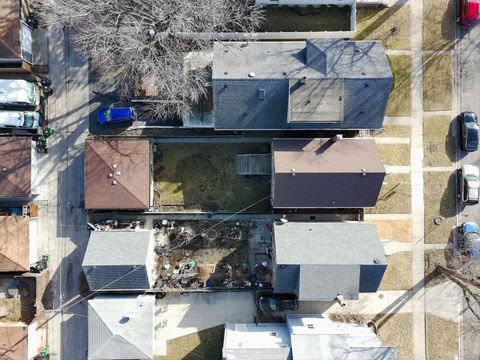 Tiny photo for 3227 Cuyler Avenue, Berwyn, IL 60402 (MLS # 12585038)