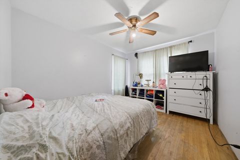 Tiny photo for 3227 Cuyler Avenue, Berwyn, IL 60402 (MLS # 12585038)