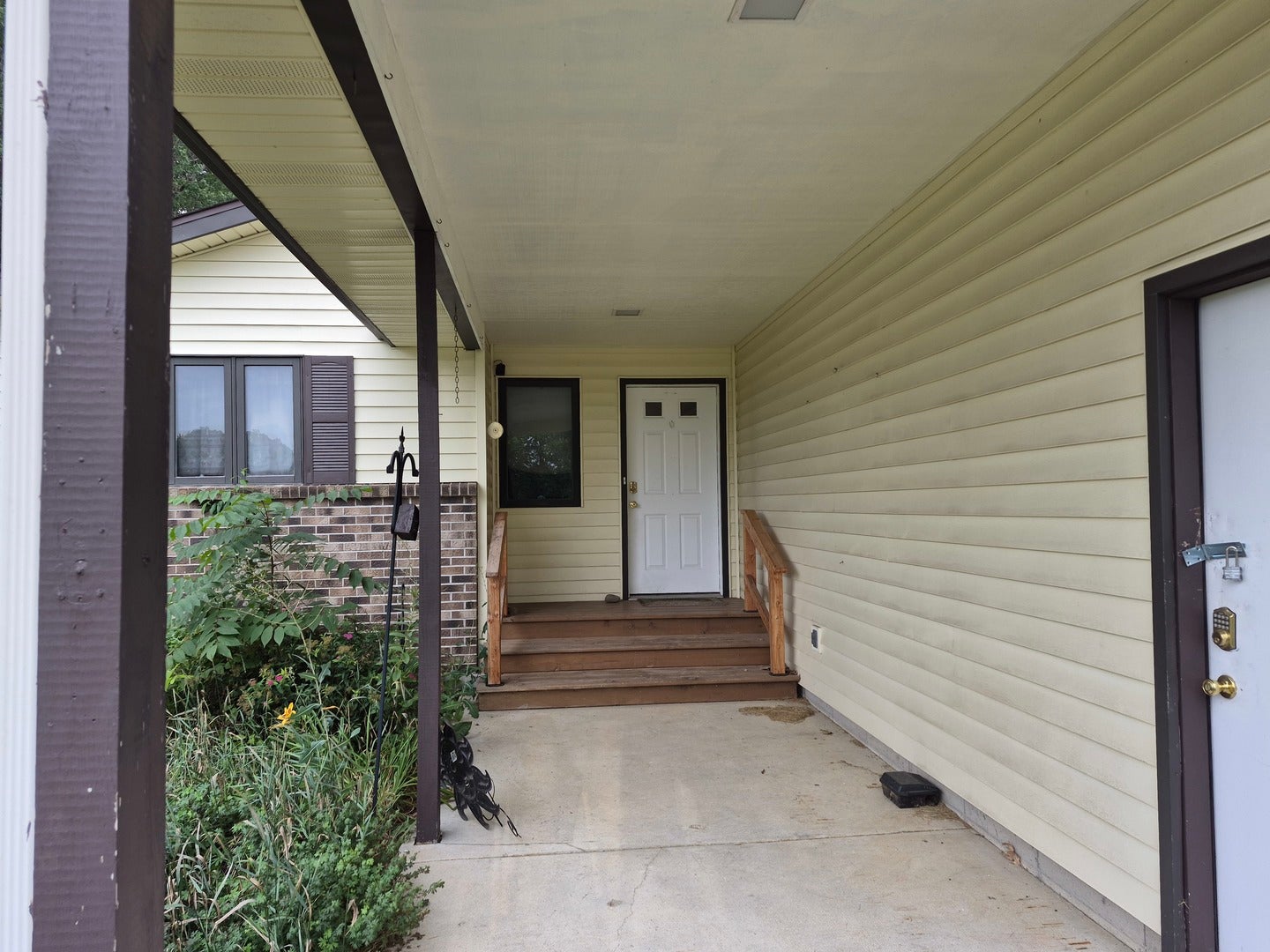830 Lake Summerset Road
