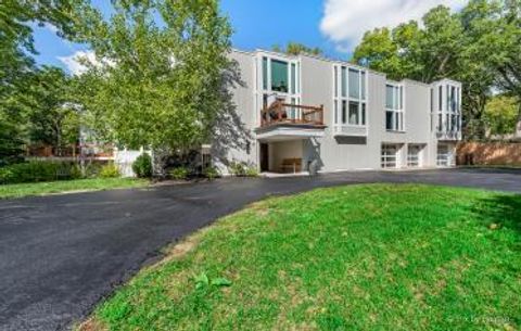 A home in St. Charles