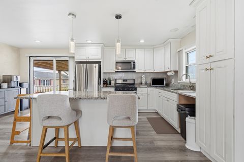 Tiny photo for 20753 Mary Drive, Lockport, IL 60441 (MLS # 12580121)