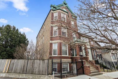 3517 W Wolfram Street 3 Chicago IL 60618