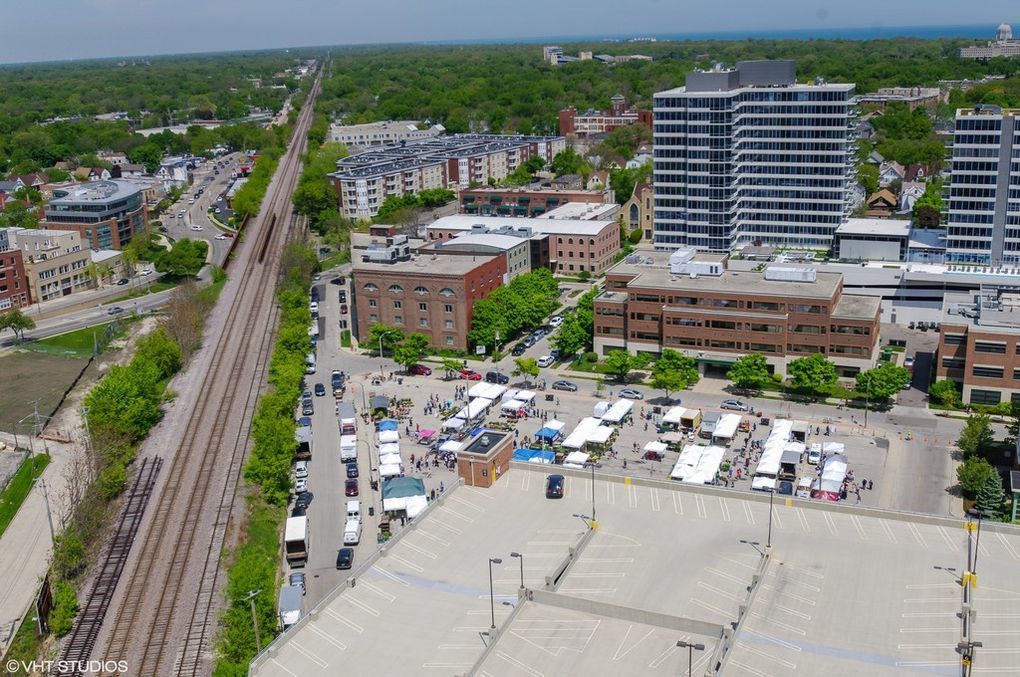 Evanston, Illinois 60201, United States, 1 Bedroom Bedrooms, ,1 BathroomBathrooms,Residential,Active,239801