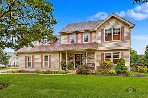 Photo of 1613 Chestnut Hill Road, Plainfield, IL 60586 (MLS # 12730760)
