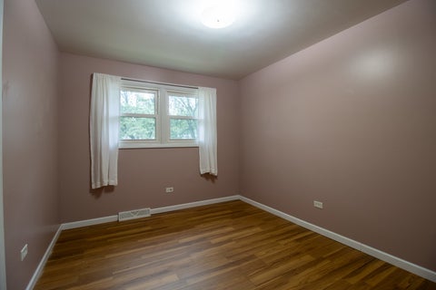 Tiny photo for 500 N Westwood Avenue, Lombard, IL 60148 (MLS # 12762072)