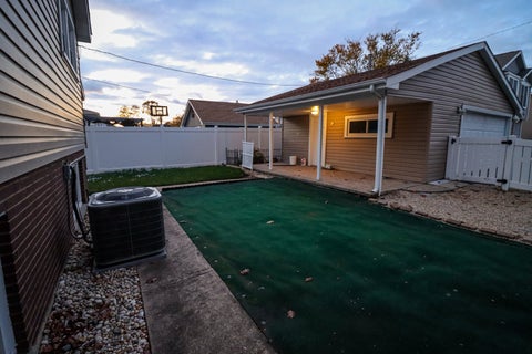 Tiny photo for 500 N Westwood Avenue, Lombard, IL 60148 (MLS # 12762072)