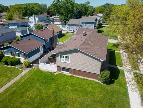 Tiny photo for 500 N Westwood Avenue, Lombard, IL 60148 (MLS # 12762072)