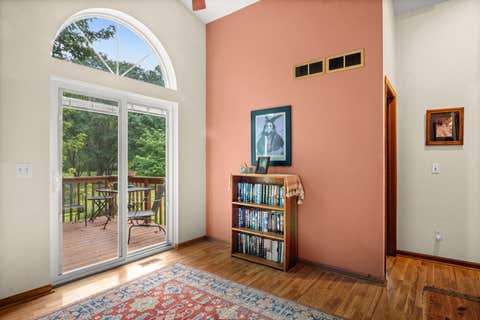 Tiny photo for 1412 Charleston Court, Geneva, IL 60134 (MLS # 12726324)