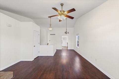 Tiny photo for 1304 Ogelthorpe Avenue, Urbana, IL 61802 (MLS # 12578566)