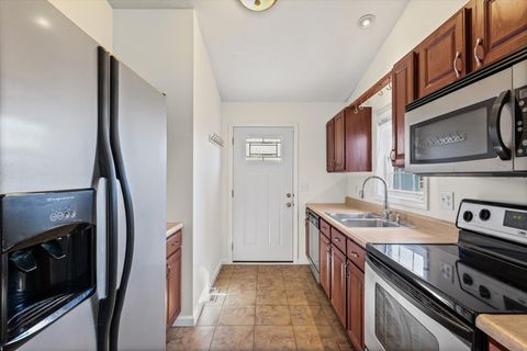 Tiny photo for 1304 Ogelthorpe Avenue, Urbana, IL 61802 (MLS # 12578566)