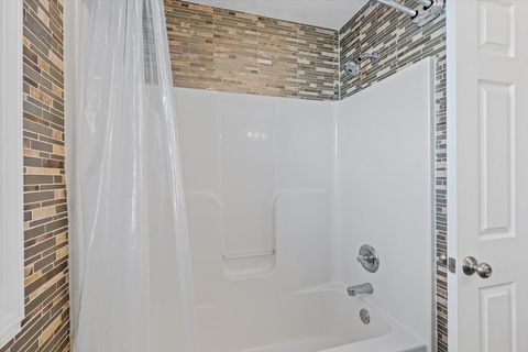 Tiny photo for 1304 Ogelthorpe Avenue, Urbana, IL 61802 (MLS # 12578566)