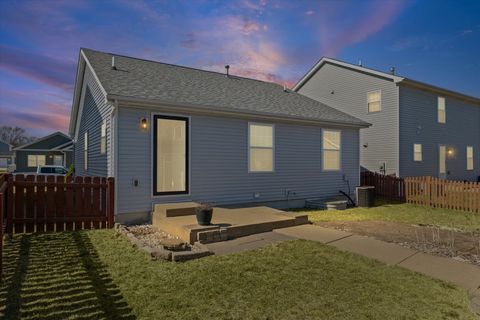 Tiny photo for 1304 Ogelthorpe Avenue, Urbana, IL 61802 (MLS # 12578566)