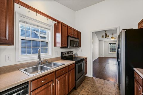 Tiny photo for 1304 Ogelthorpe Avenue, Urbana, IL 61802 (MLS # 12578566)