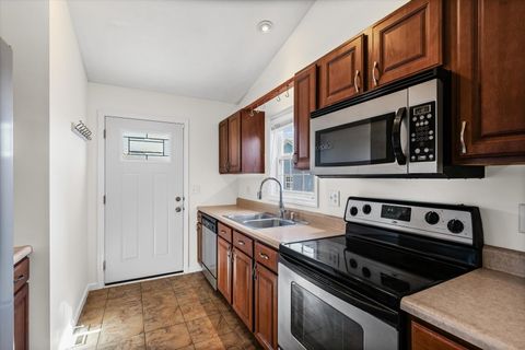 Tiny photo for 1304 Ogelthorpe Avenue, Urbana, IL 61802 (MLS # 12578566)