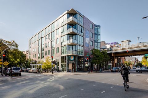 1714 W Roscoe Street 306 Chicago IL 60657