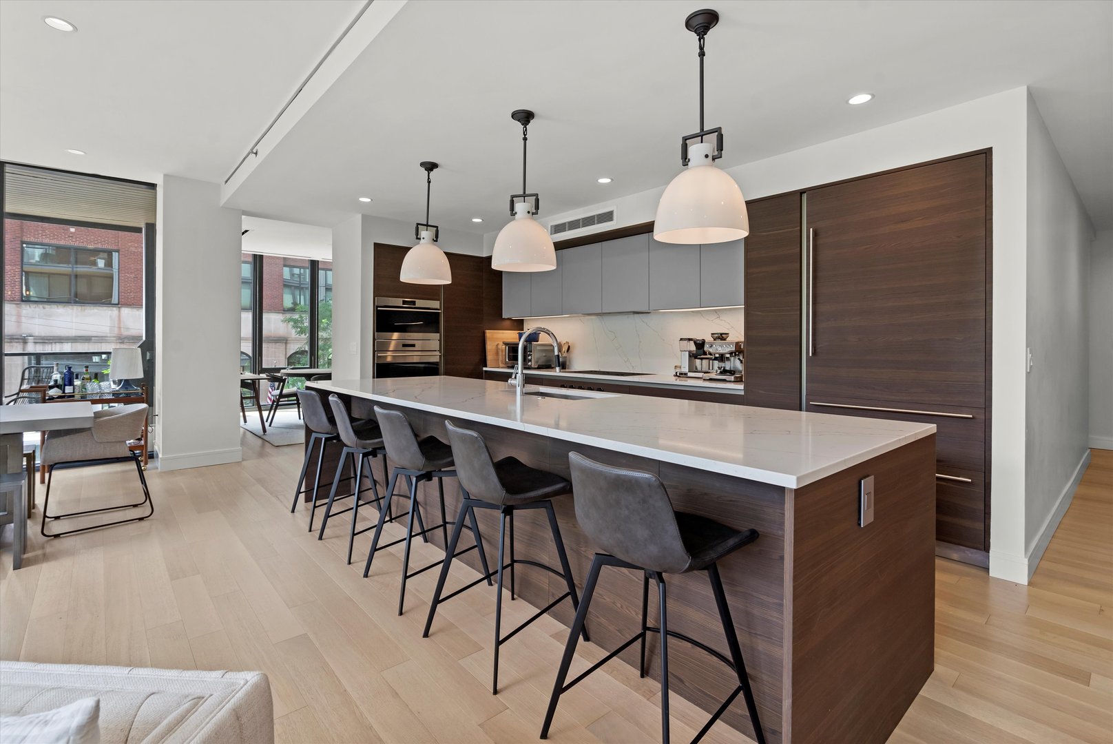366 W Superior Street 302