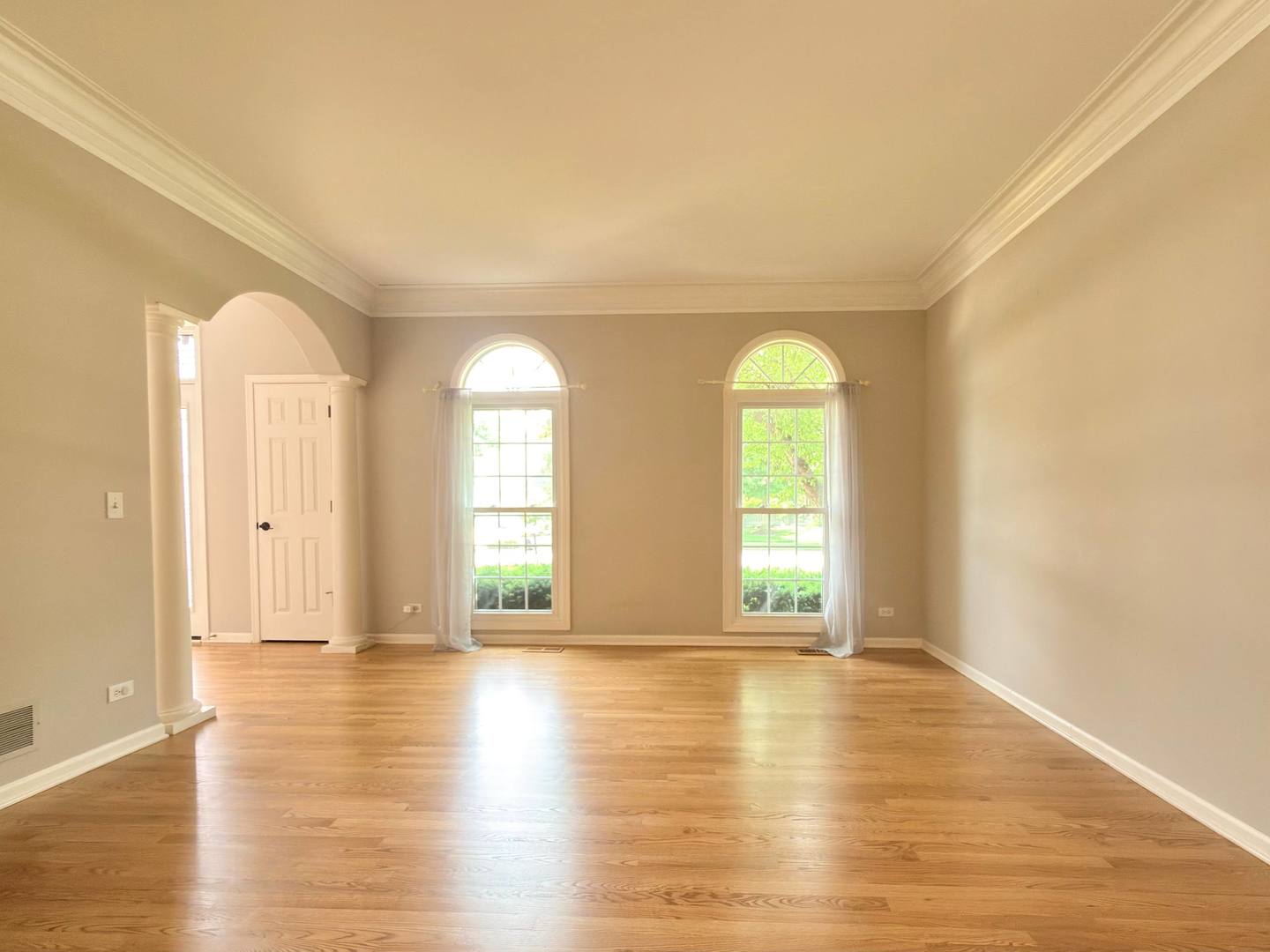 3811 Sunburst Lane
