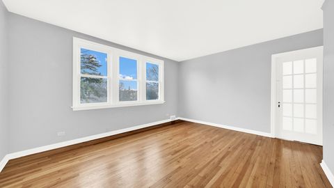 Tiny photo for 1247 Wisconsin Avenue #2, Berwyn, IL 60402 (MLS # 12617257)