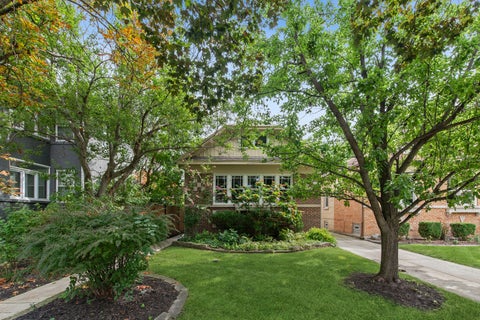 Photo of 4053 N Lowell Avenue, Chicago, IL 60641 (MLS # 12736188)