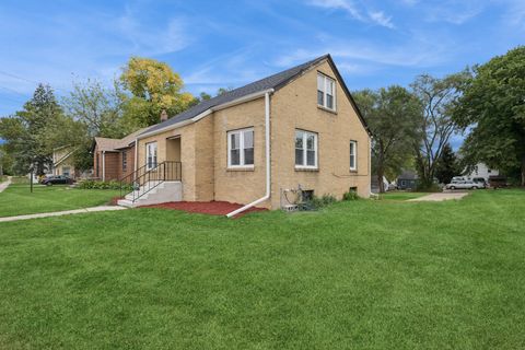 Tiny photo for 2408 Elm Street, Rockford, IL 61102 (MLS # 12475826)