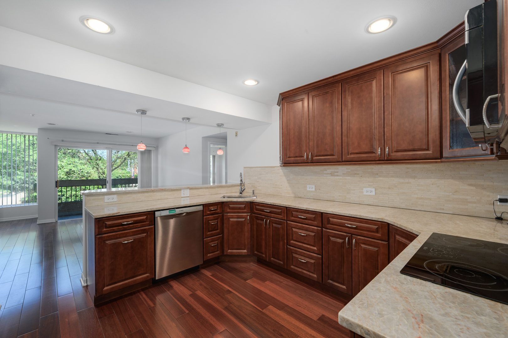 1925 Lake Avenue 212