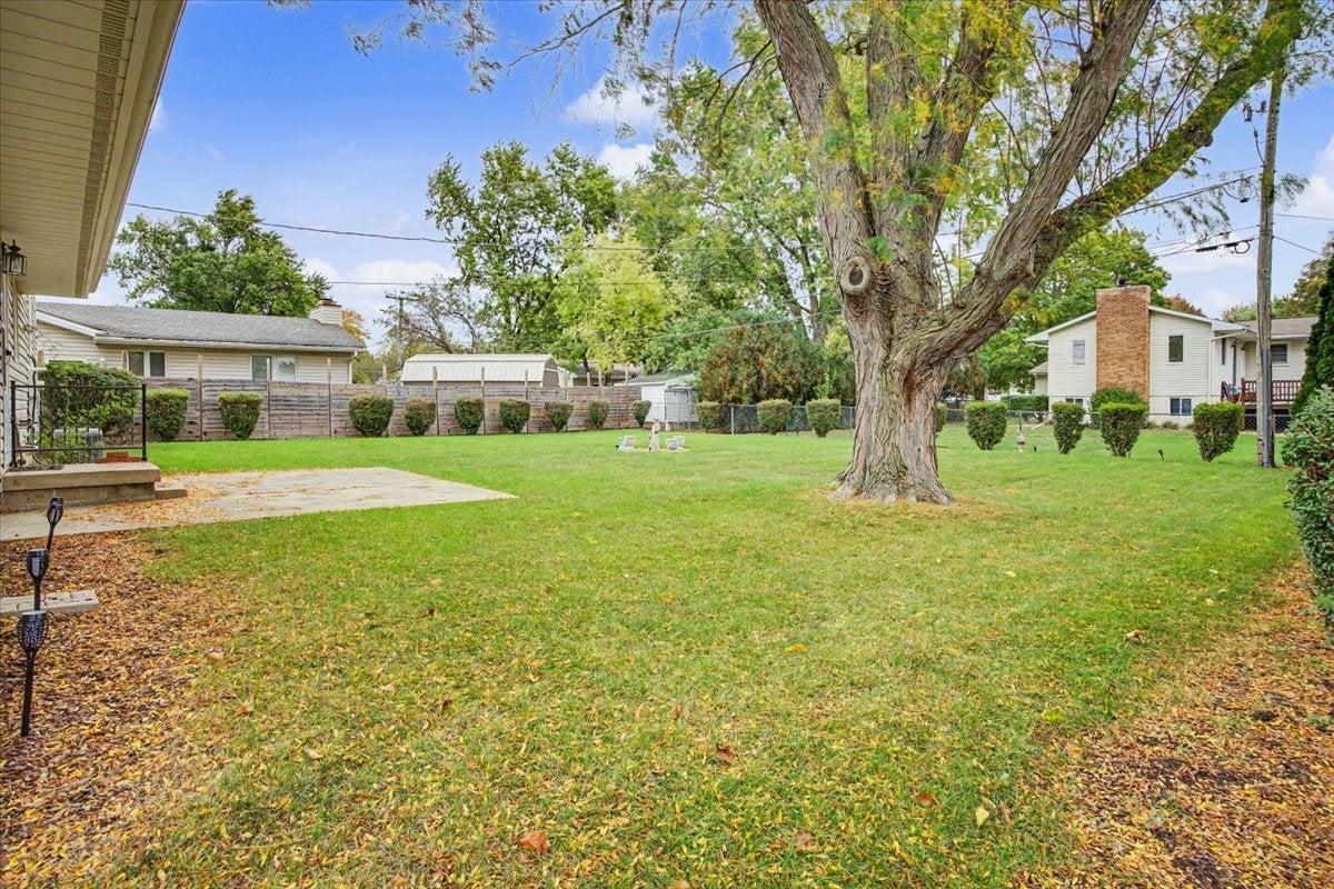 804 N Illini Avenue