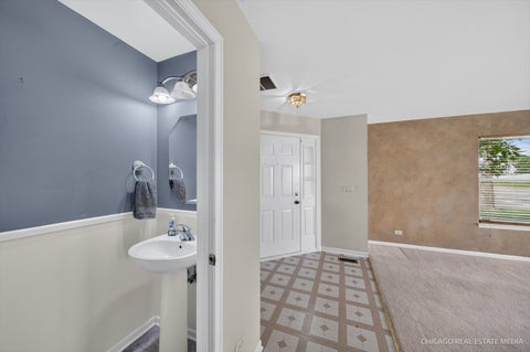 Tiny photo for 1320 Jenna Drive #A, South Elgin, IL 60177 (MLS # 12688437)