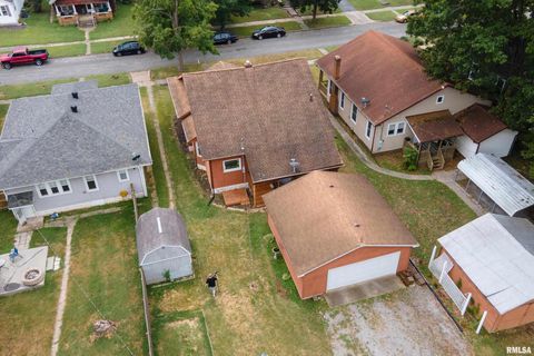 Tiny photo for 2120 LOGAN Street, Murphysboro, IL 62966 (MLS # EB459852)