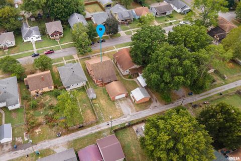 Tiny photo for 2120 LOGAN Street, Murphysboro, IL 62966 (MLS # EB459852)