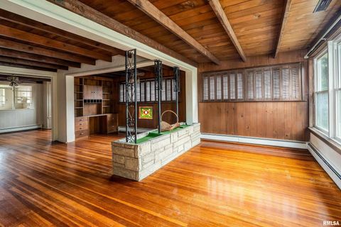 Tiny photo for 2120 LOGAN Street, Murphysboro, IL 62966 (MLS # EB459852)