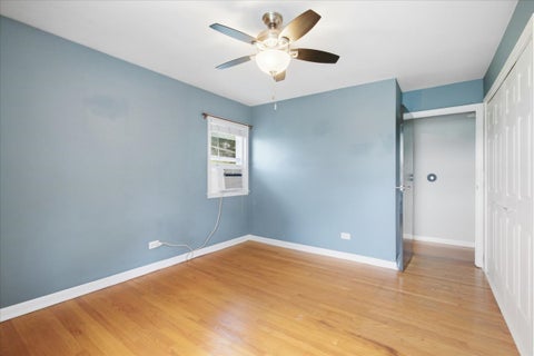 Tiny photo for 954 Shermer Road #15, Glenview, IL 60025 (MLS # 12760568)